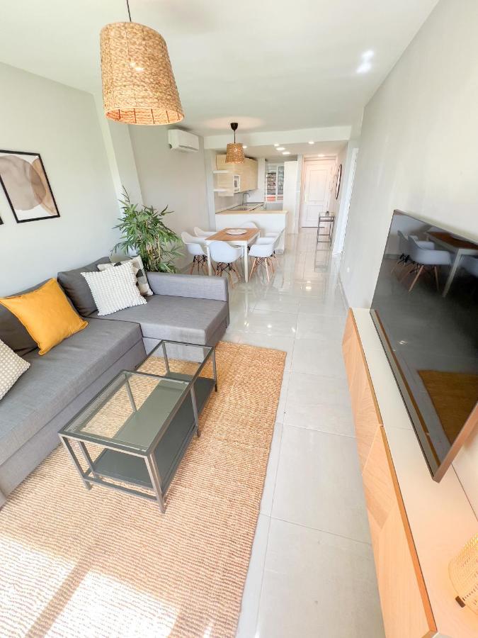 Cozy Apartment With Large Terrace Torremolinos Dış mekan fotoğraf
