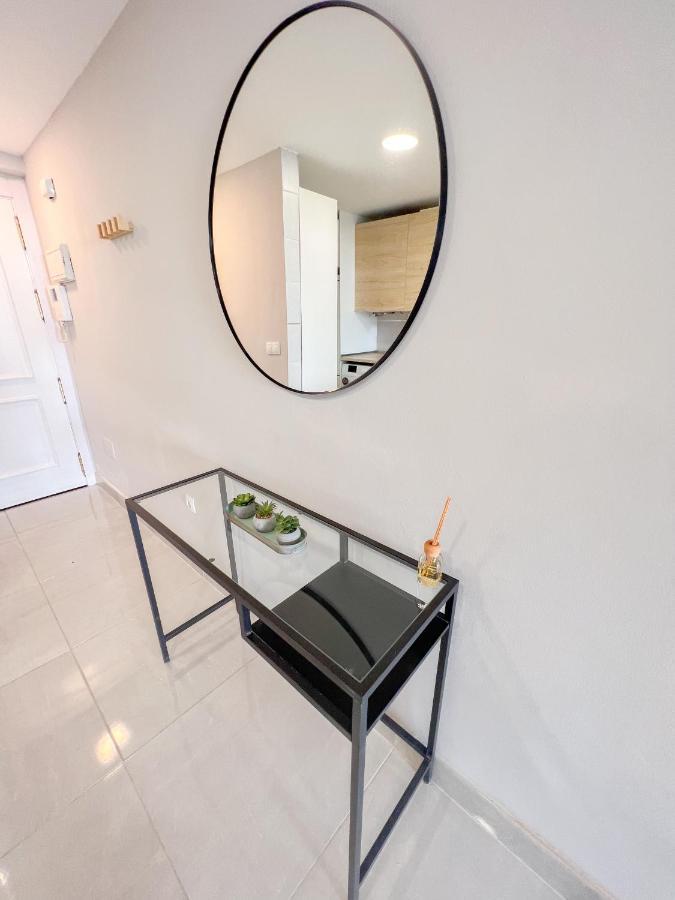 Cozy Apartment With Large Terrace Torremolinos Dış mekan fotoğraf