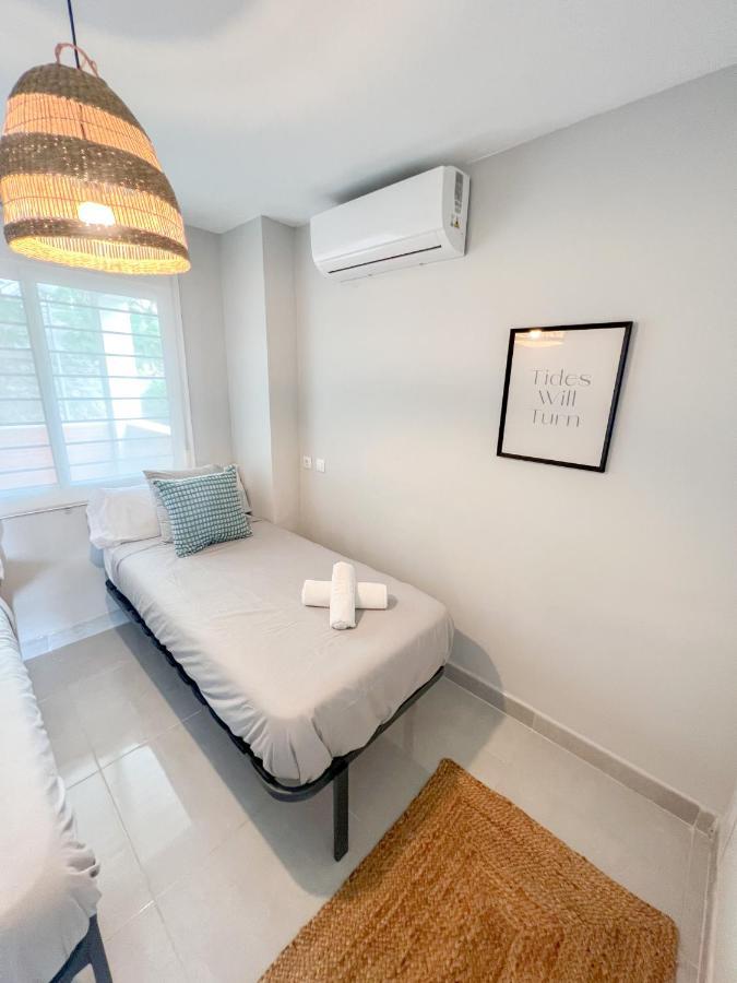 Cozy Apartment With Large Terrace Torremolinos Dış mekan fotoğraf