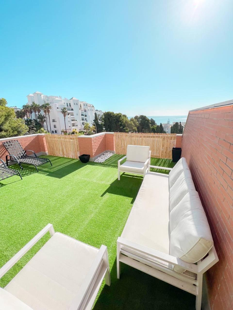 Cozy Apartment With Large Terrace Torremolinos Dış mekan fotoğraf